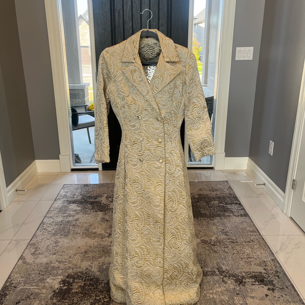 Vintage 1970s rich hippy double breasted maxi coat /dress gold brocade stunning